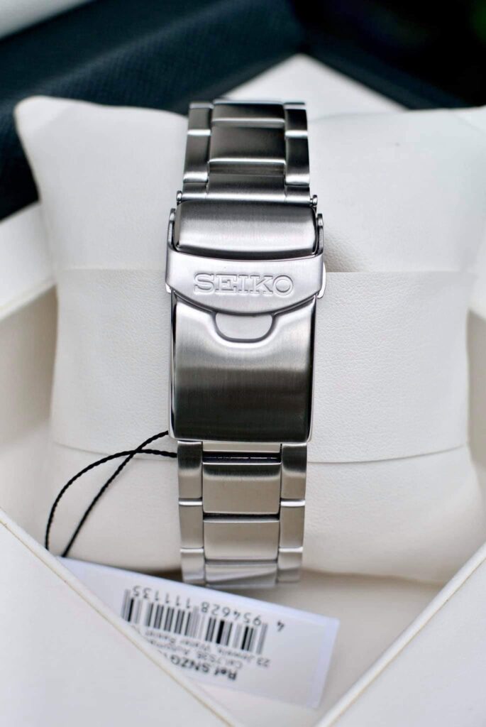 Seiko 5 SNZG13J1 7