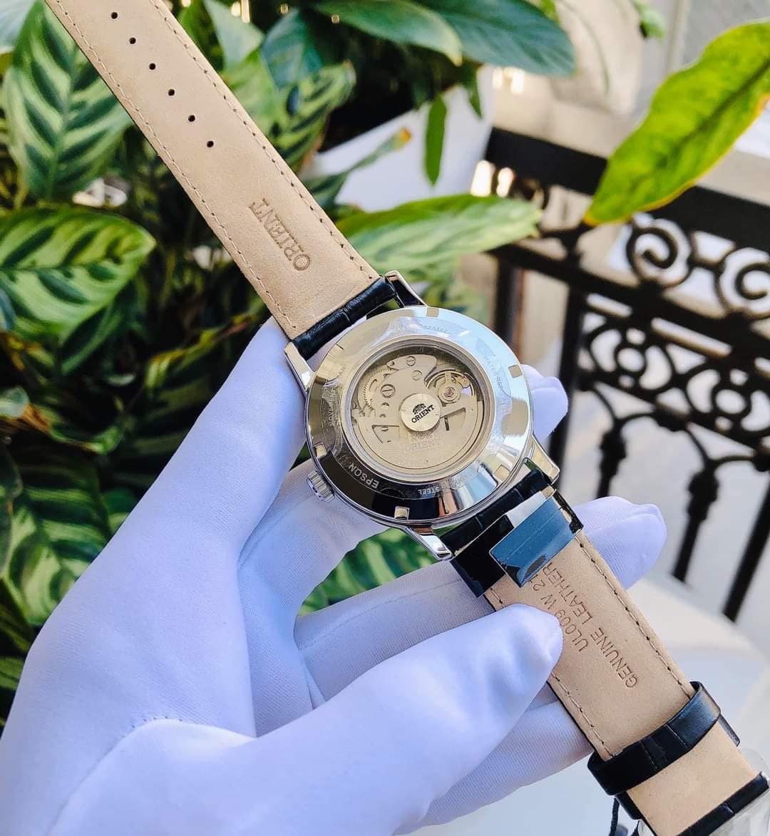 Đồng hồ nam Orient Sun Moon Gen 4 Open Heart RA AS0005S10B chi tiết núm