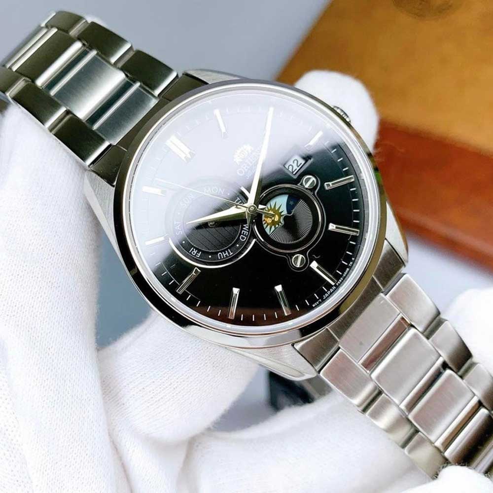 Đồng hồ nam Orient Sun & Moon RN AK0302B (RA AK0307B) góc nghiêng