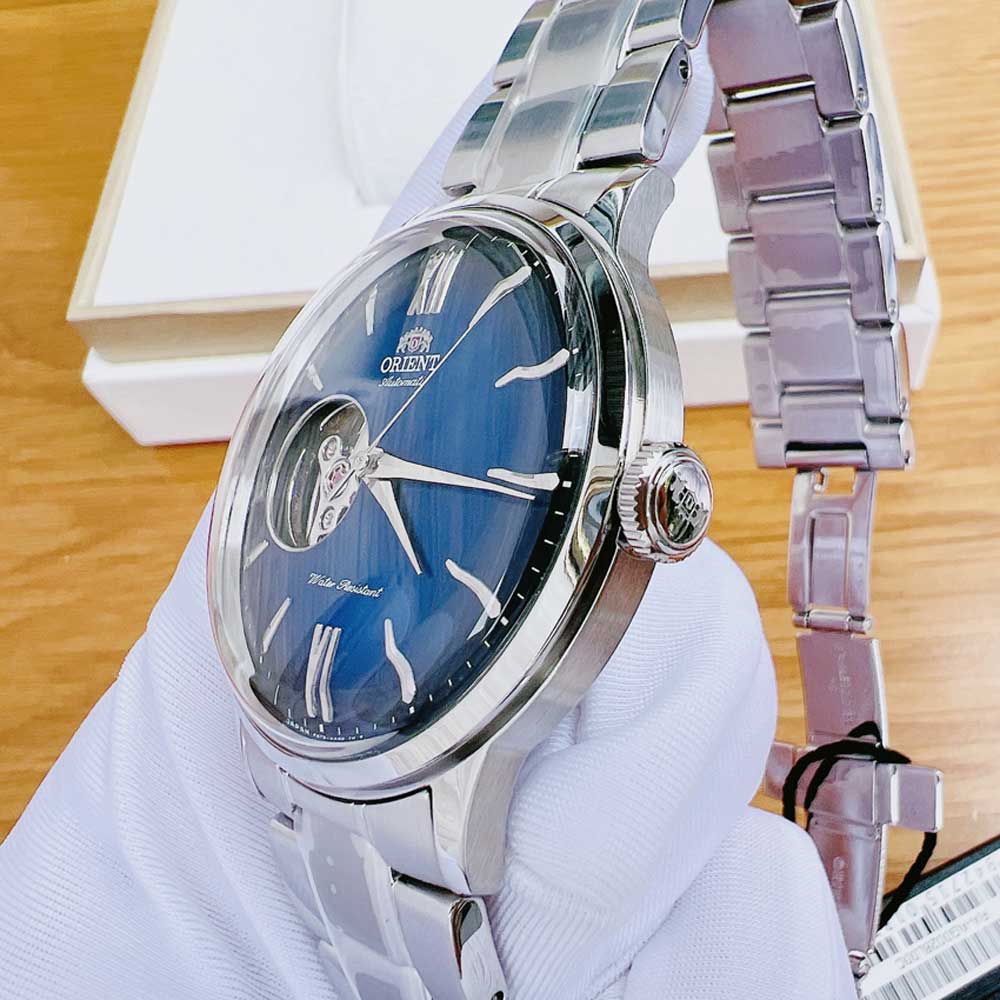 Đồng hồ mặt số xanh dây kim loại