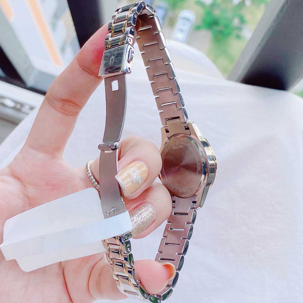 Đồng hồ nữ dây kim loại demi