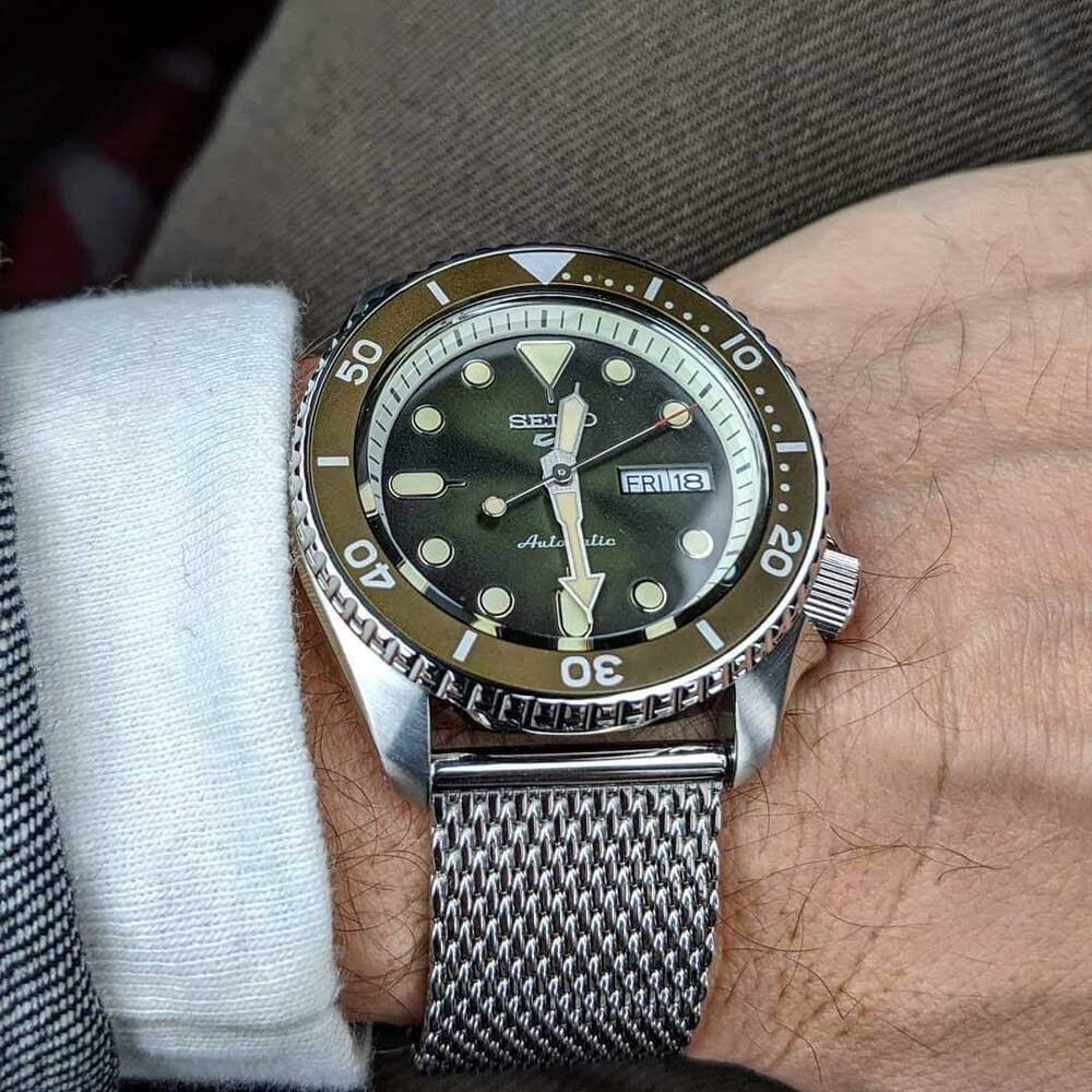 Đồng hồ Seiko 5 Sport SRPD75K1