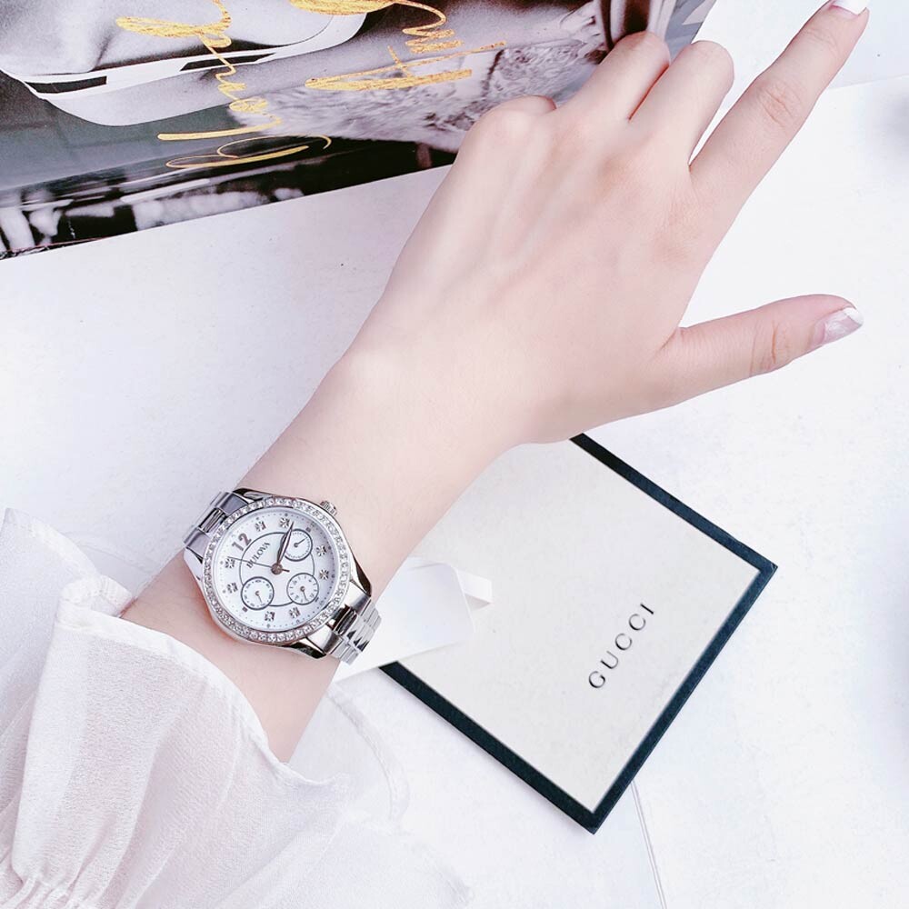 Đồng hồ Bulova 96N111