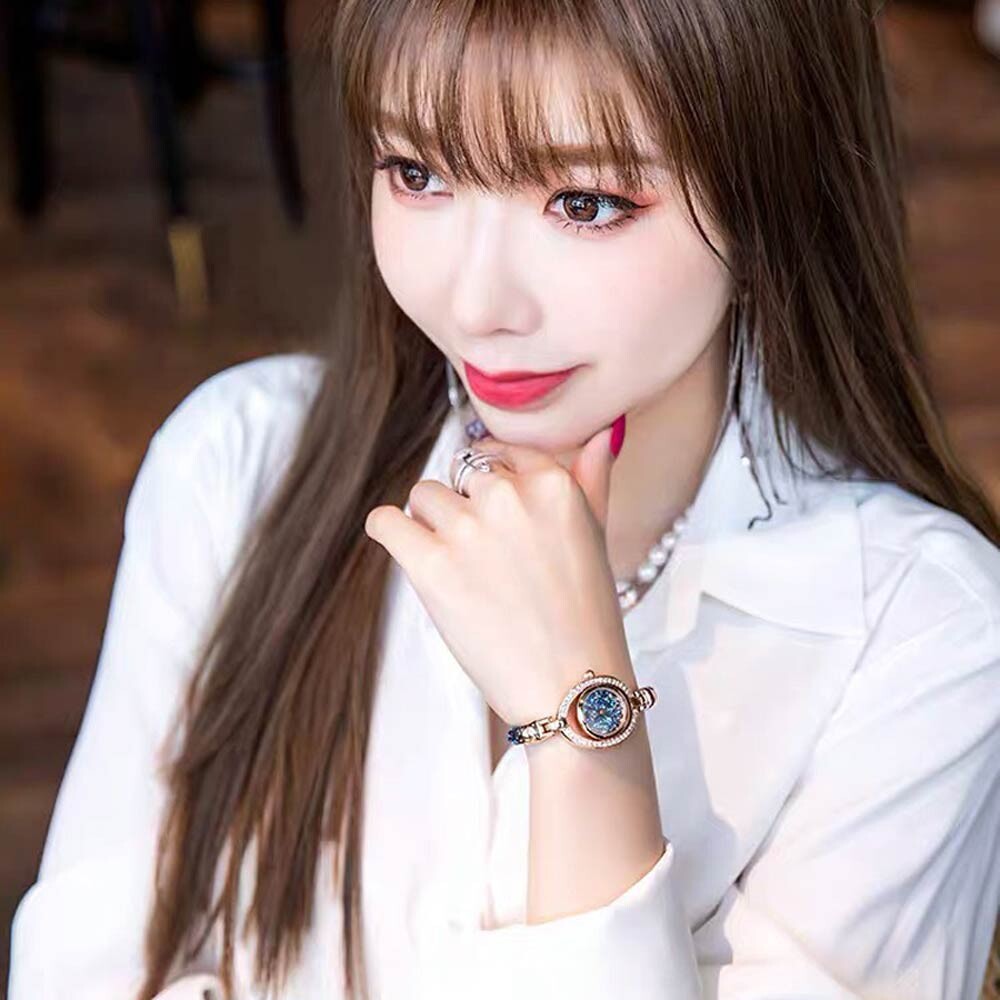 Đồng hồ Davena