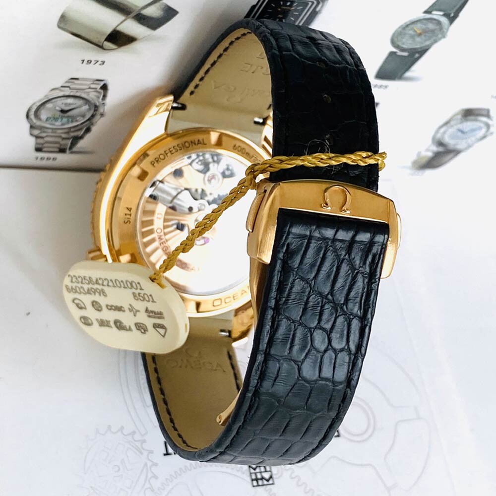 Đồng hồ Omega