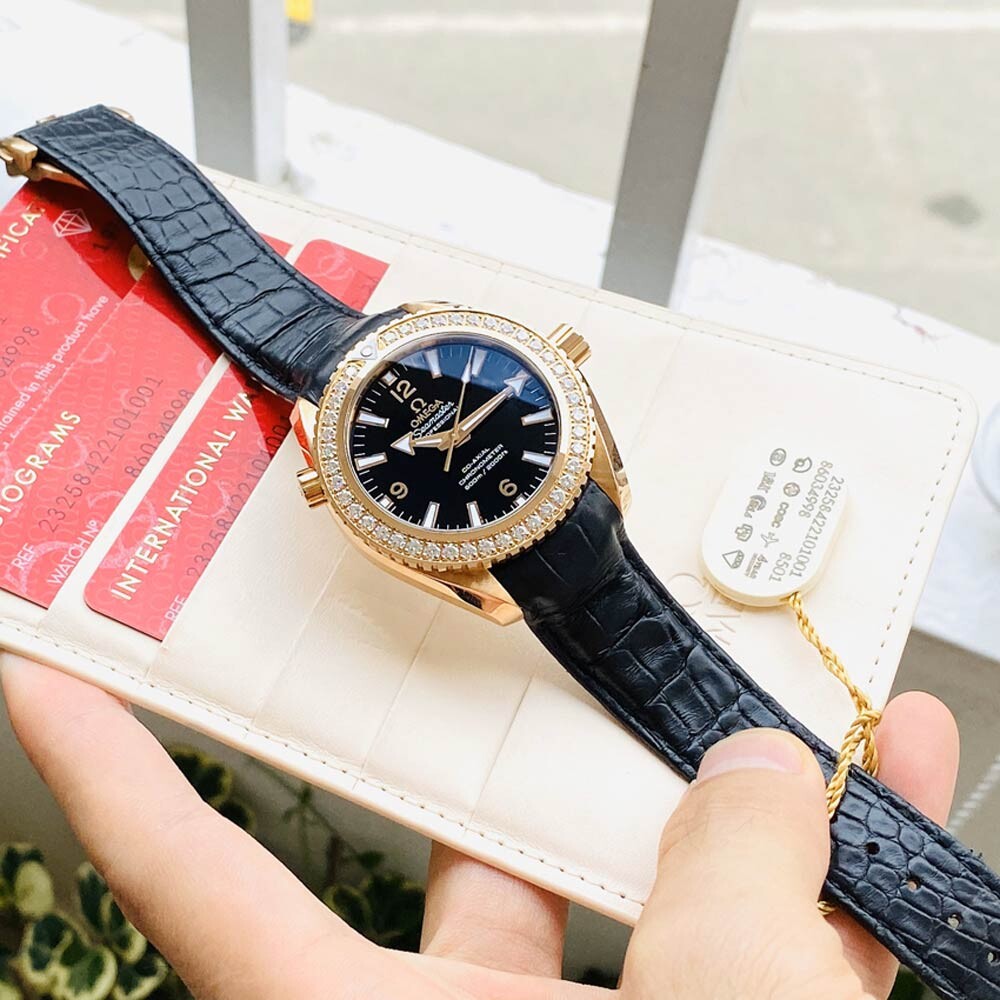 Đồng hồ Omega