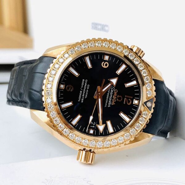 Đồng Hồ Nam Omega Seamaster Planet Ocean 232.58.42.21.01.001 Chính Hãng