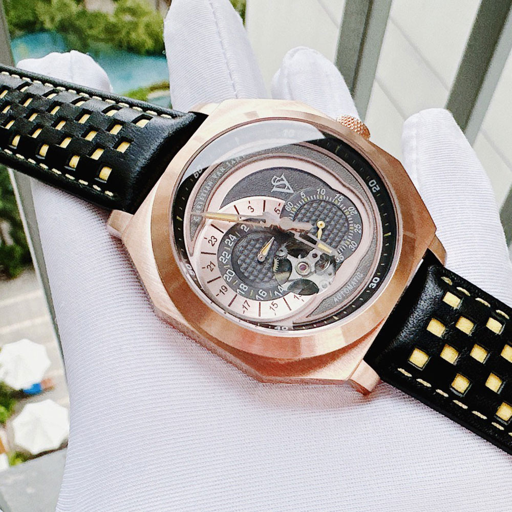Đồng hồ Christian VAN Sant Machina