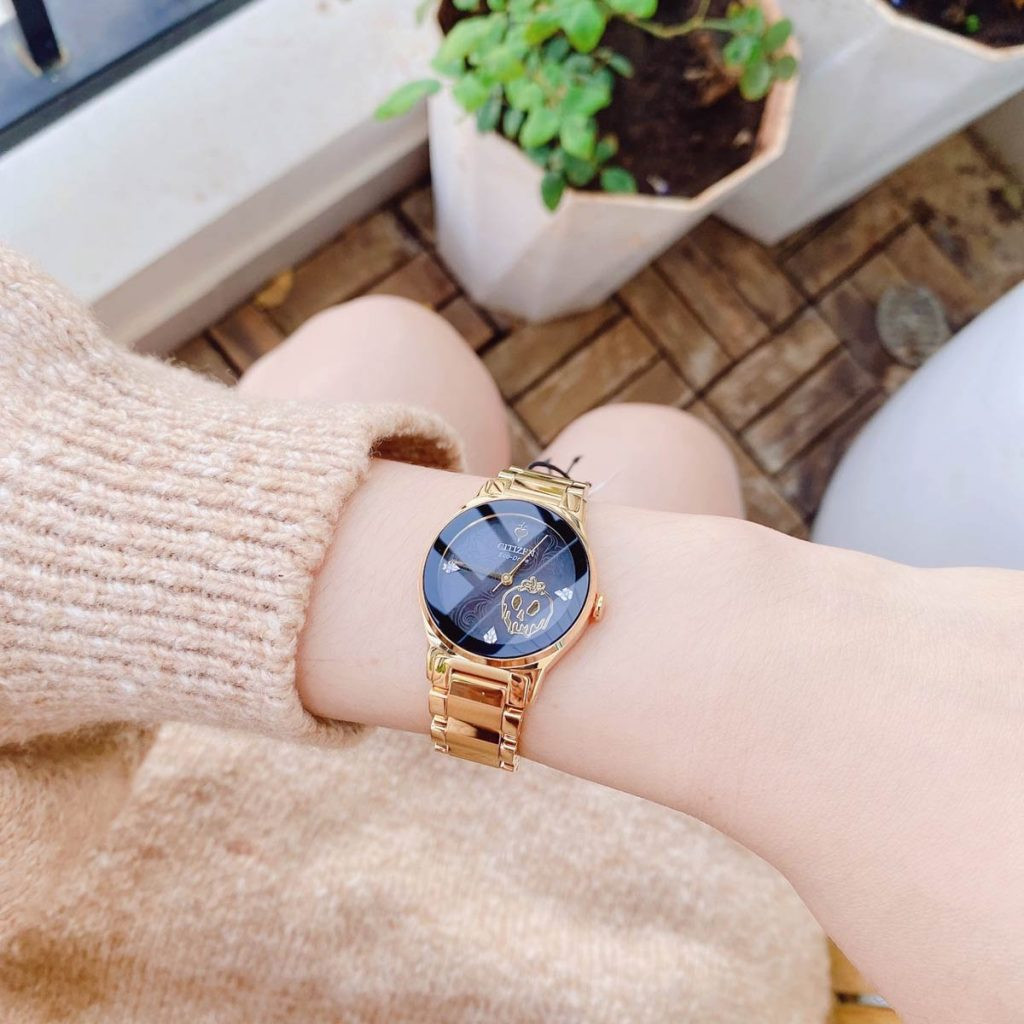 Đồng hồ Citizen EM0739 52W