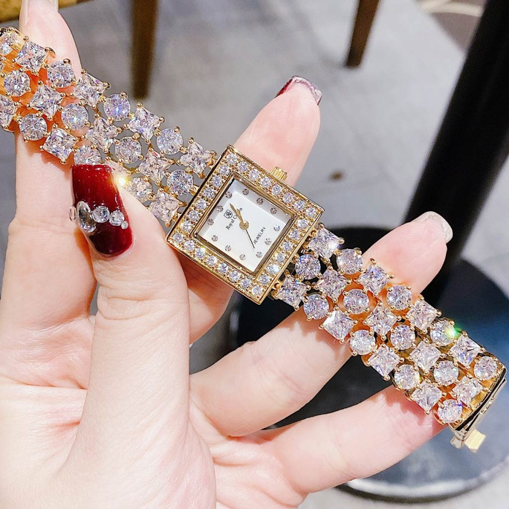 Đồng hồ Royal Crown 7