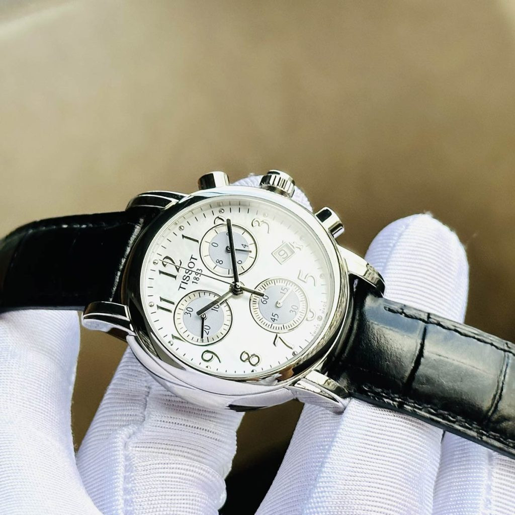 Đồng hồ Tissot T050 217 16 112