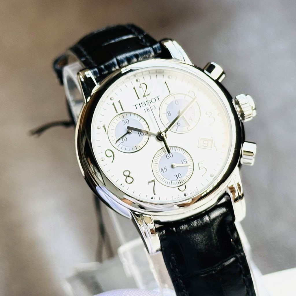 Đồng hồ Tissot T050 217 16 112