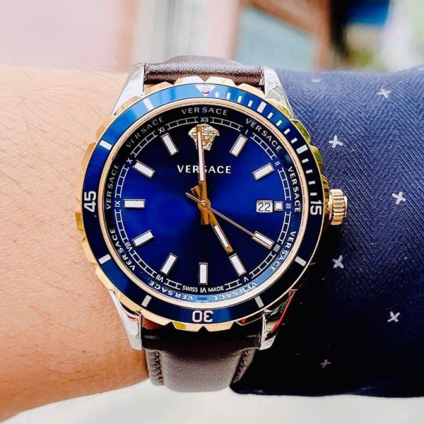 Đồng Hồ Nam Versace Quartz V11080017 Dây Da