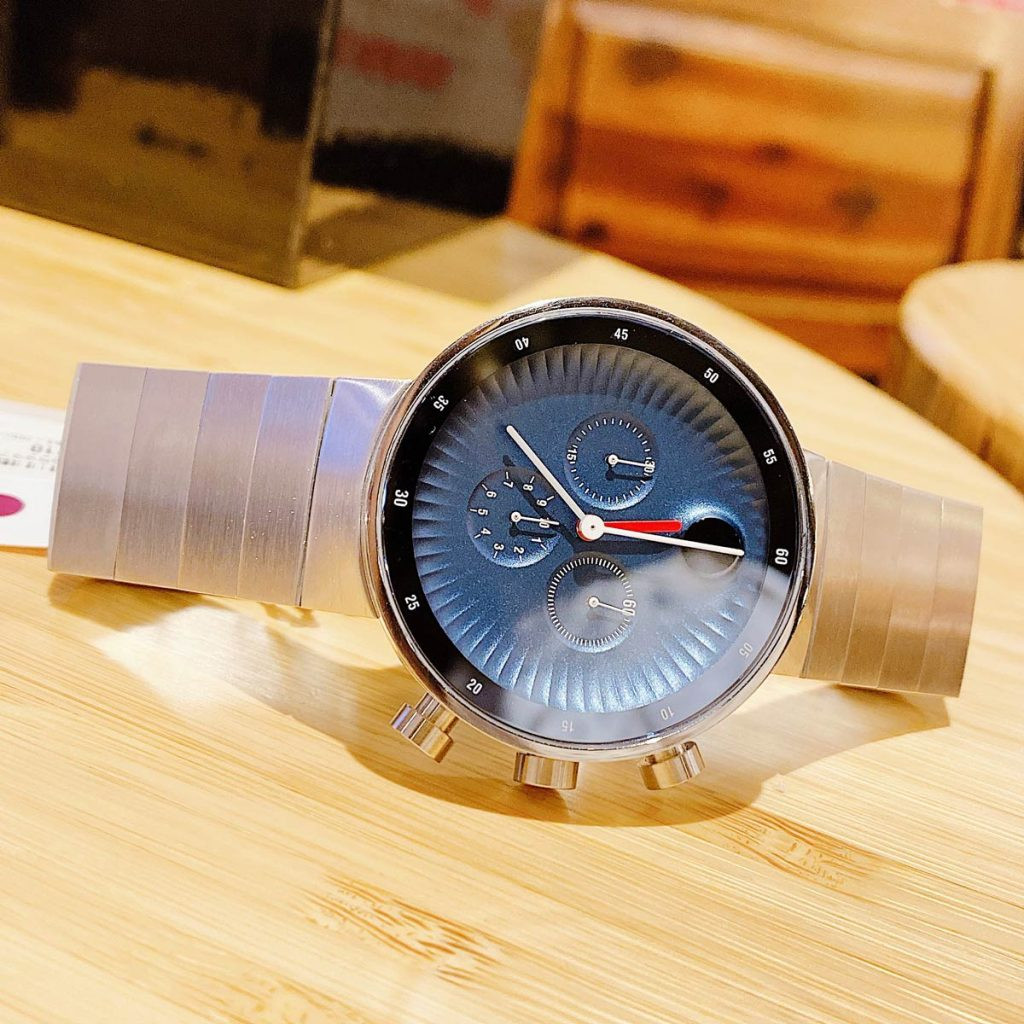 Đồng hồ Movado