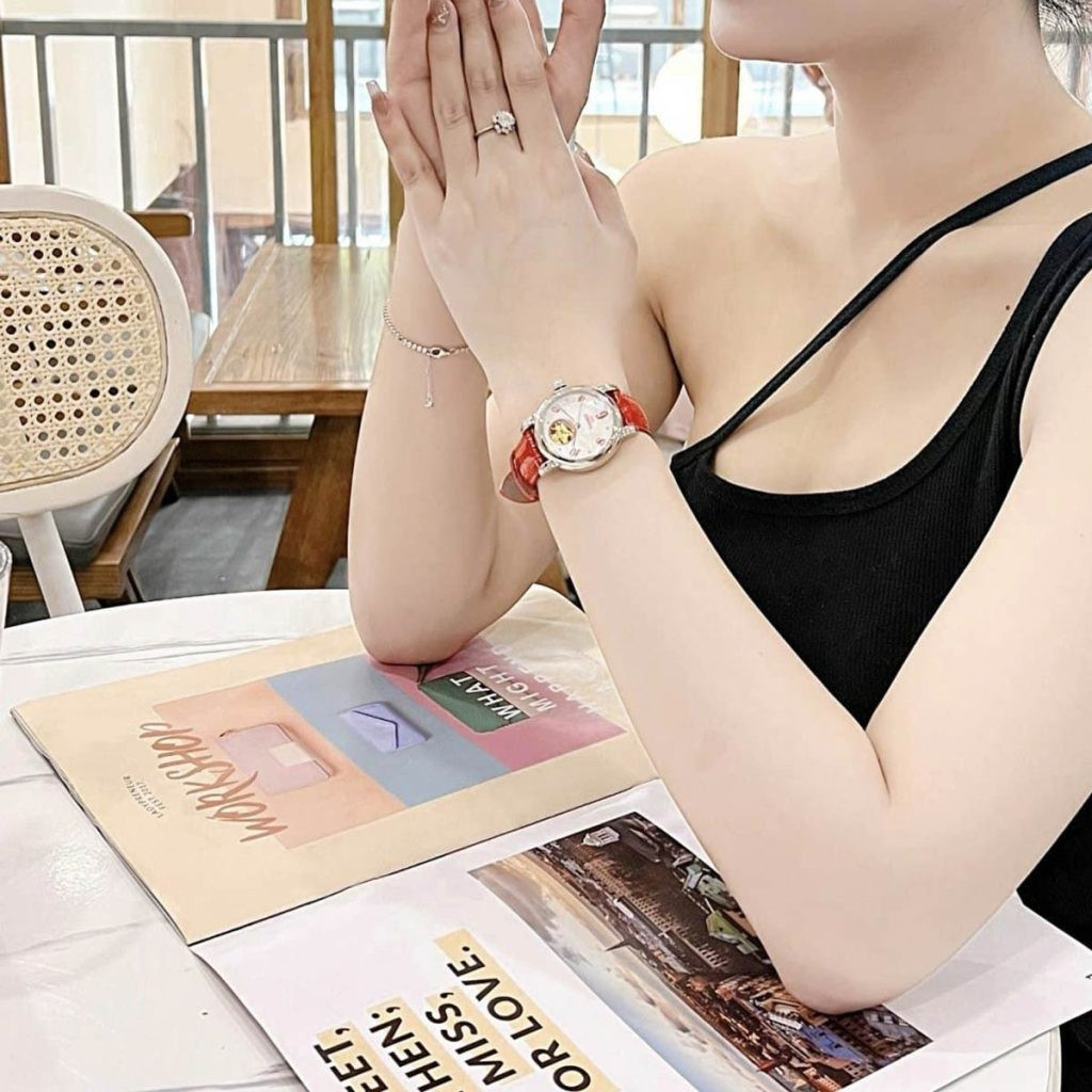 Đồng hồ Tissot T050 207 16 116