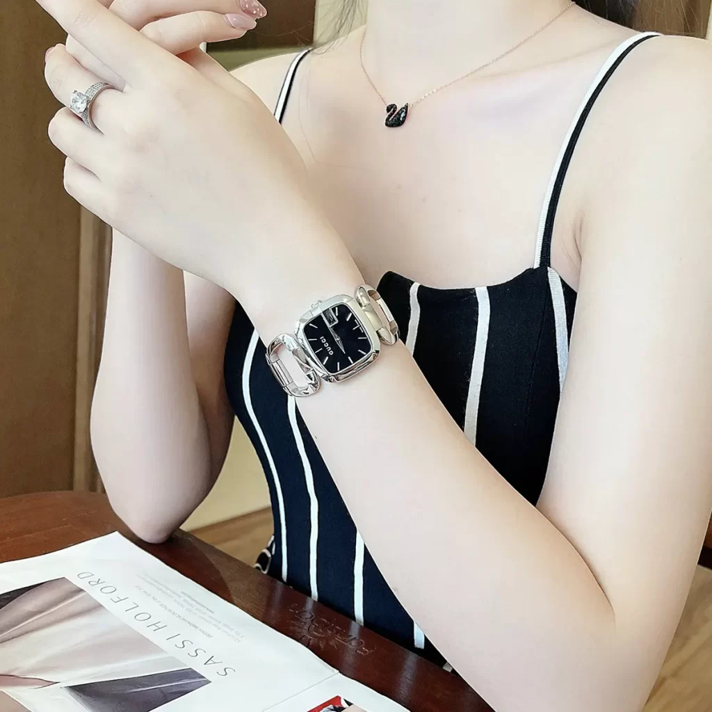 Đồng hồ Gucci
