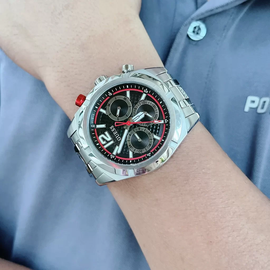 Đồng hồ Guess