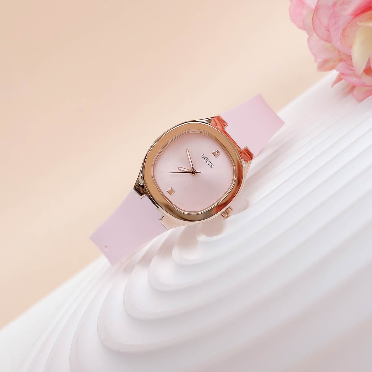 Đồng hồ Guess