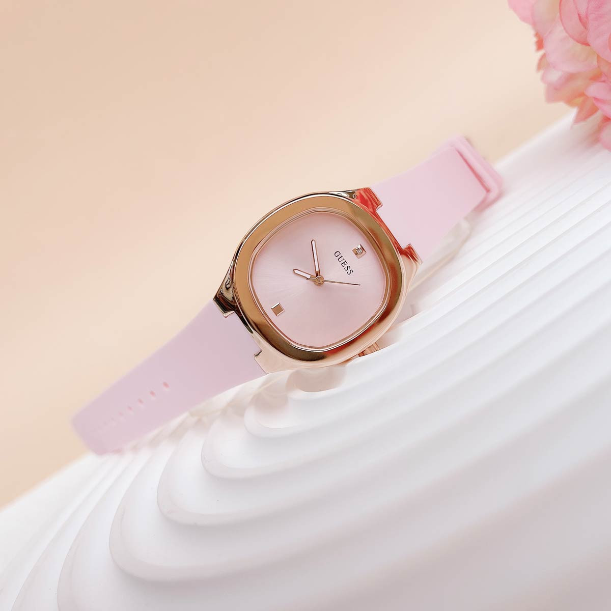 Đồng hồ Guess