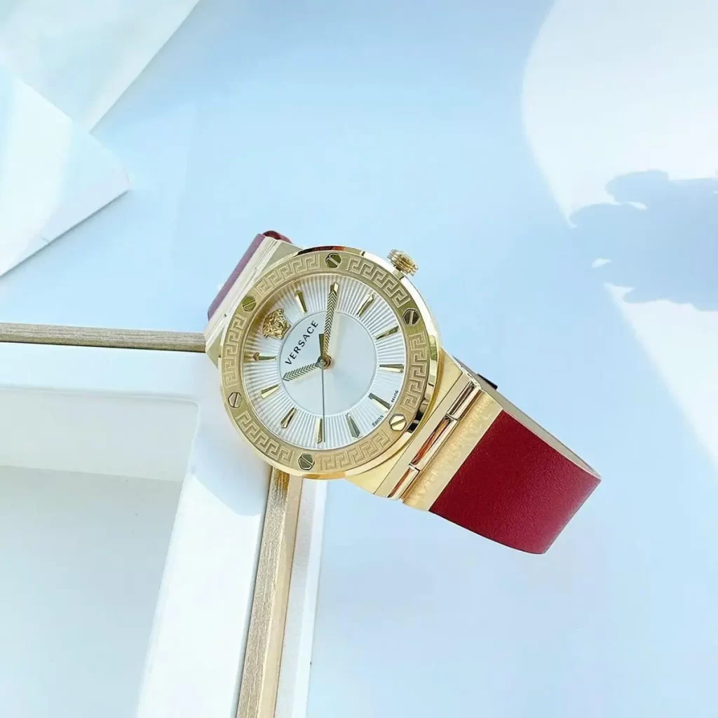 Đồng hồ Versace