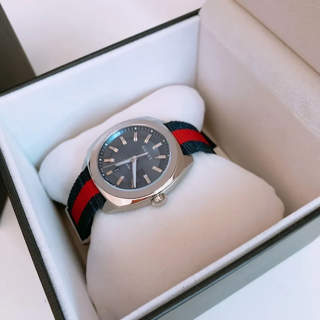 Gucci YA142304 (6)
