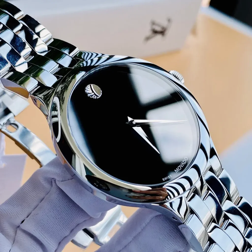 Movado 0607418 & 0607415 (6)