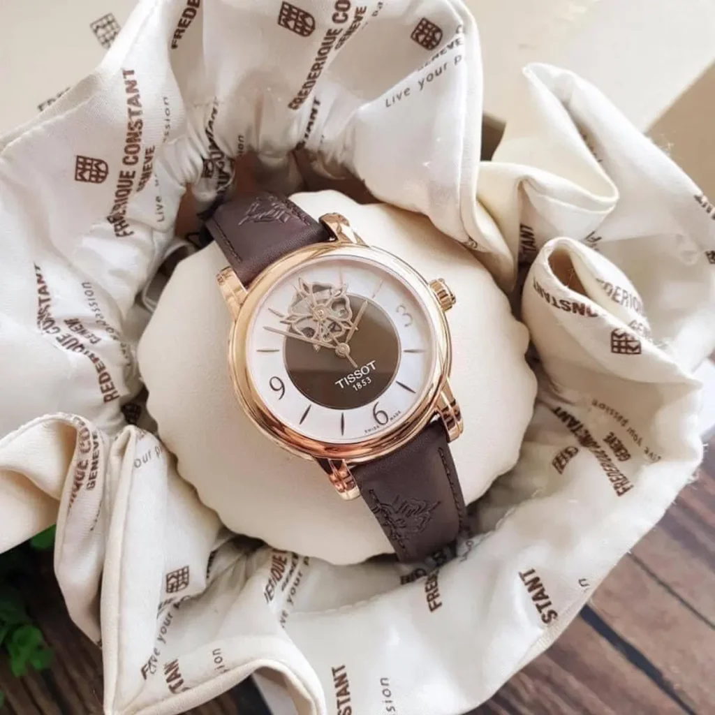 Tissot T050.207.37.117 (6)