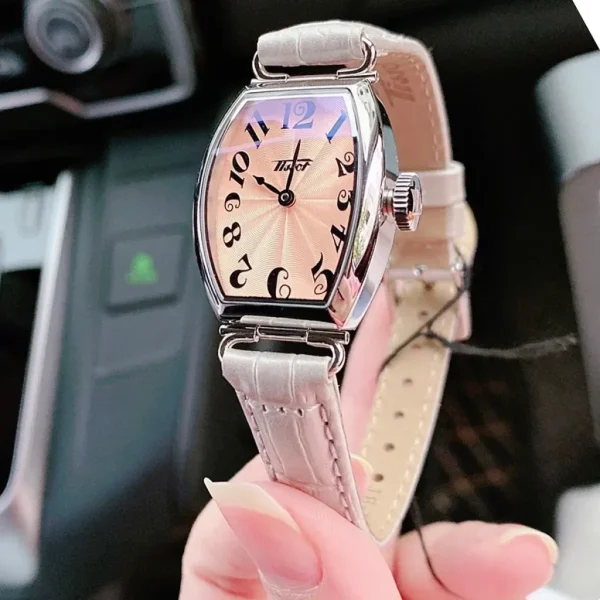 Đồng Hồ Nữ Tissot Heritage T128.109.16.282.00 Mặt Vuông