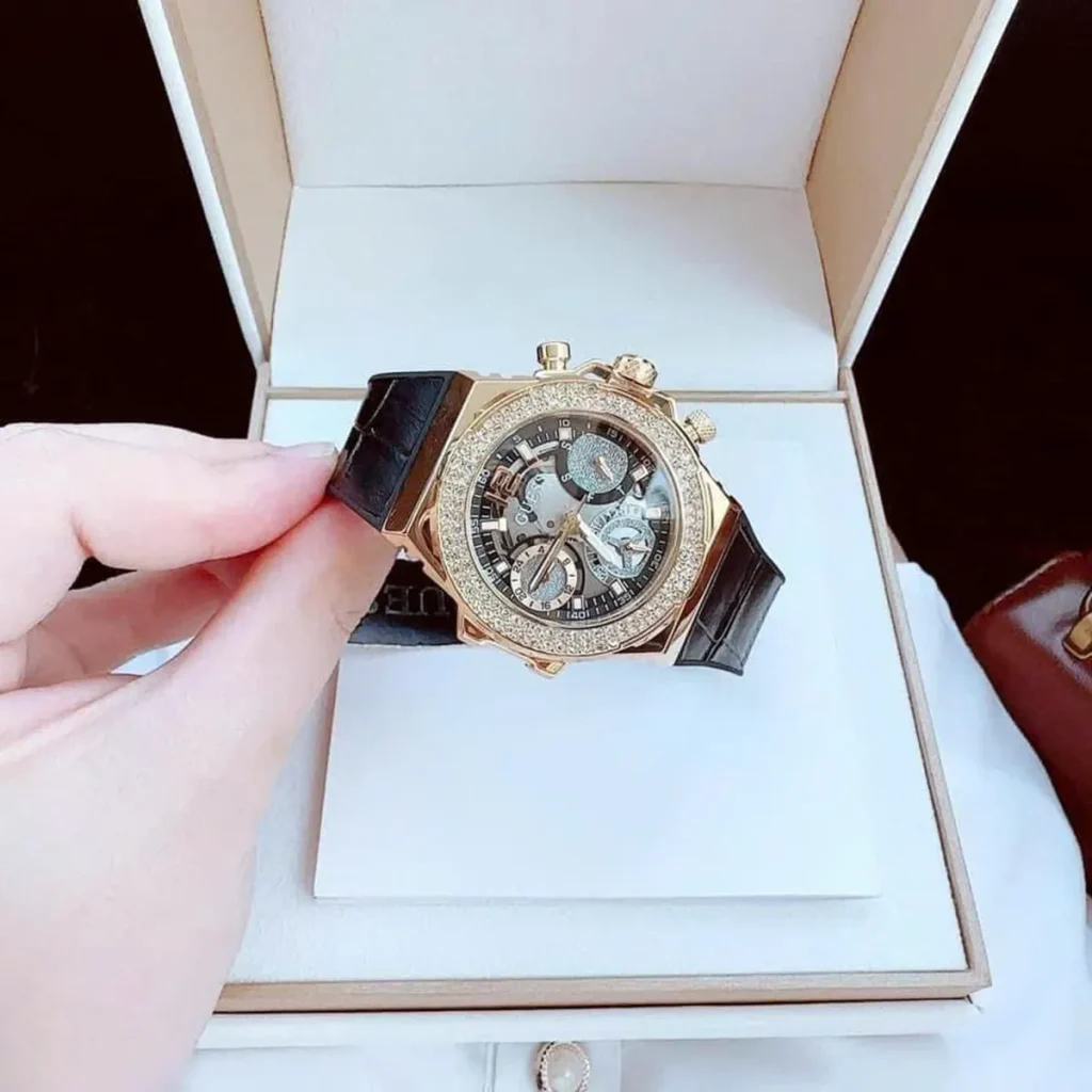 Guess GW0553L4 (4)