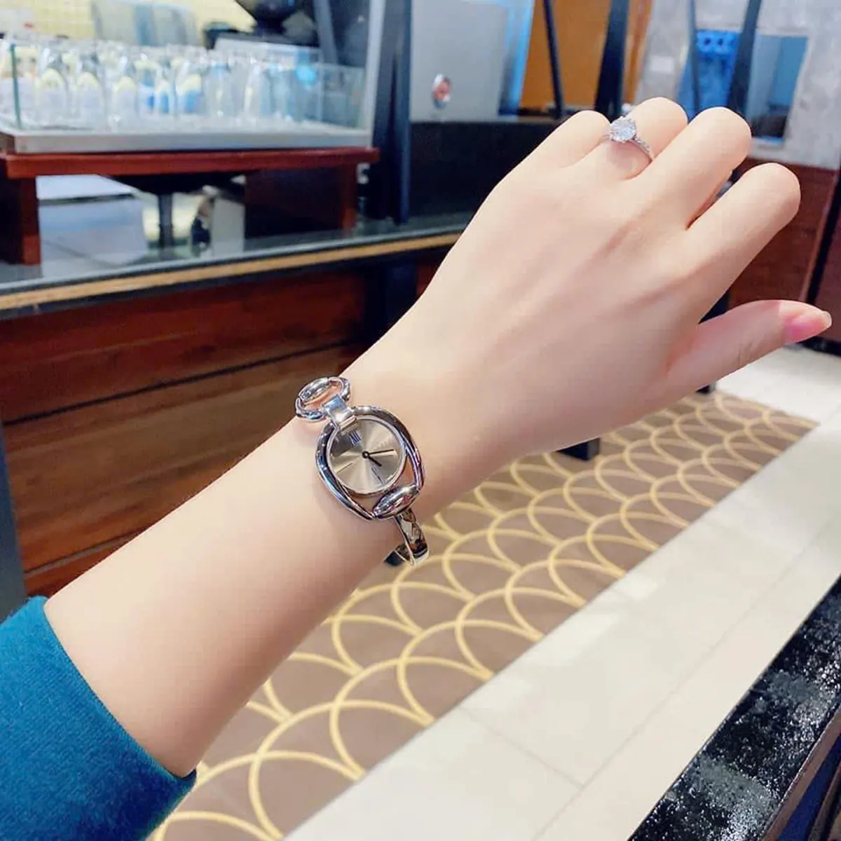 Gucci YA139501 (5)