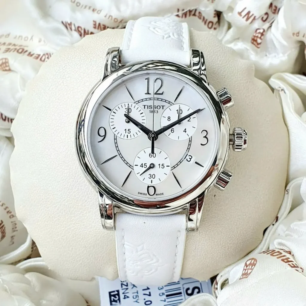 Tissot T050.217.17.117.00 (5)