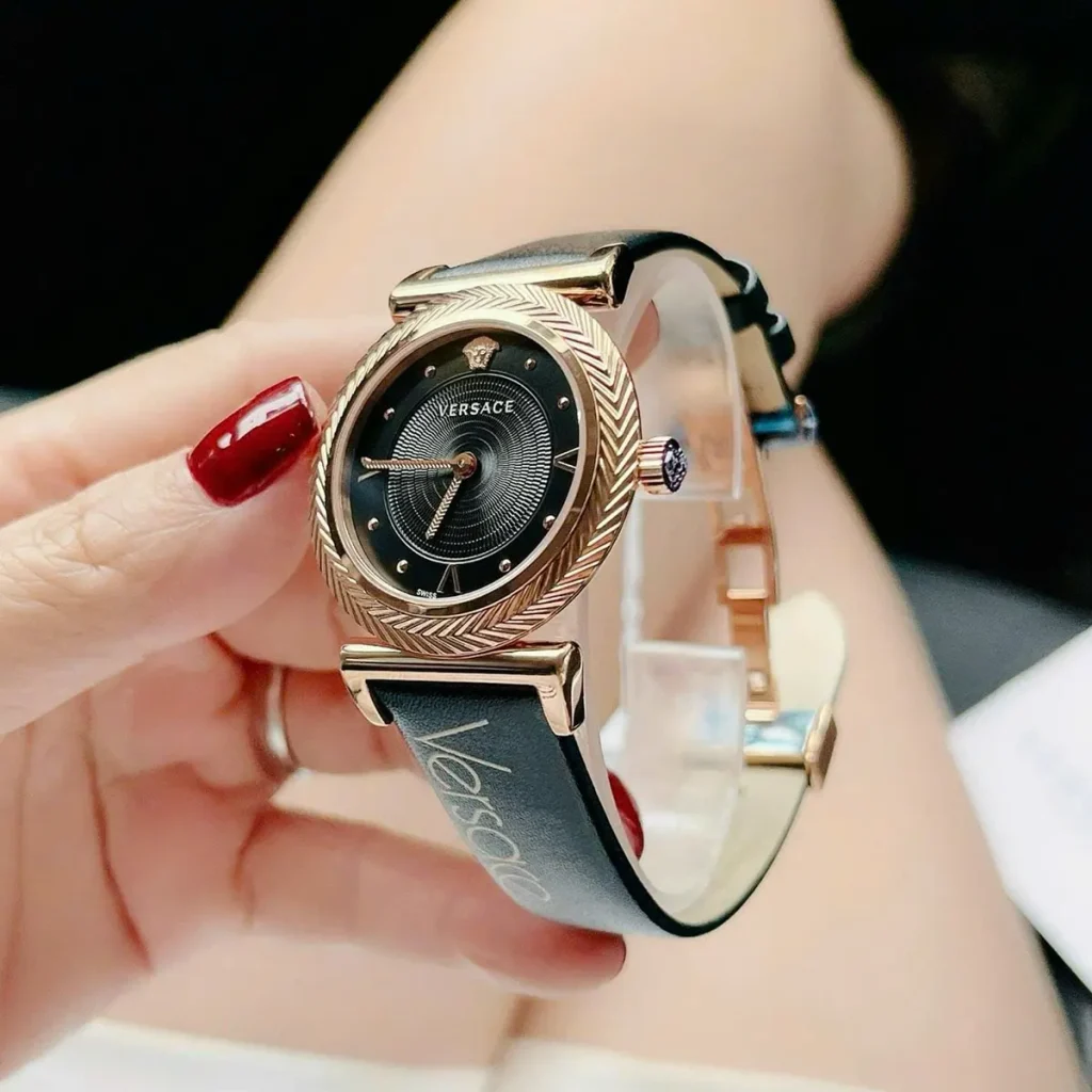 Versace V Motif Vintage (5)